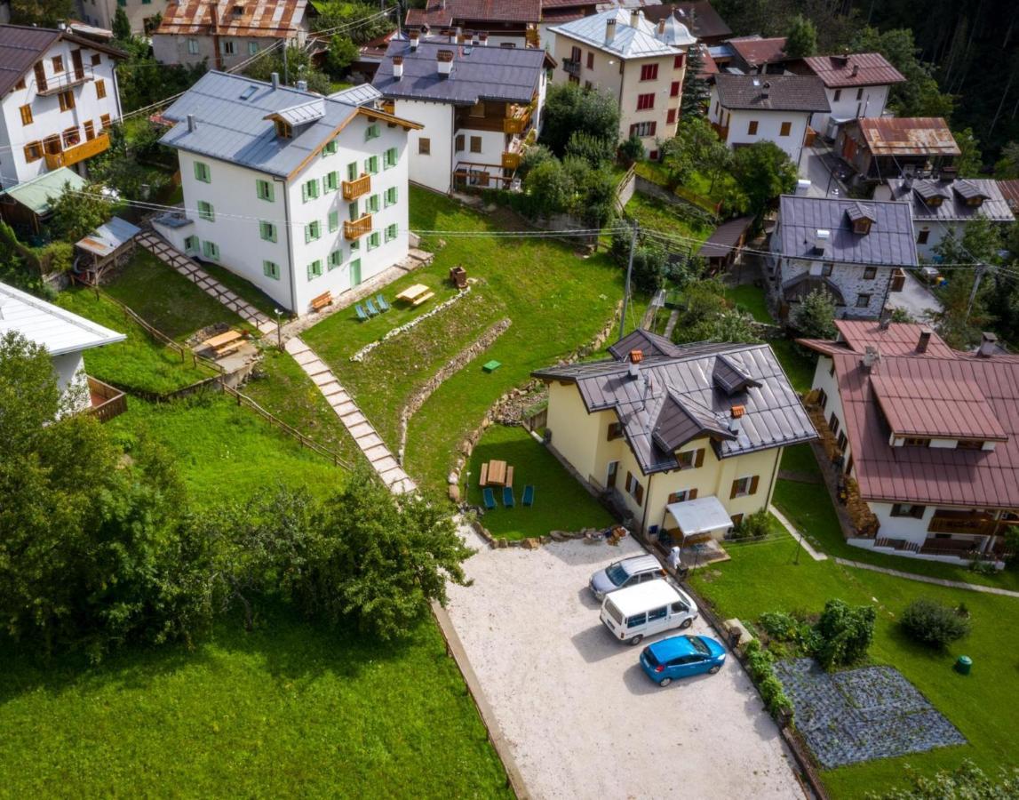 Appartamenti La Rocia 로카 피에토레 외부 사진